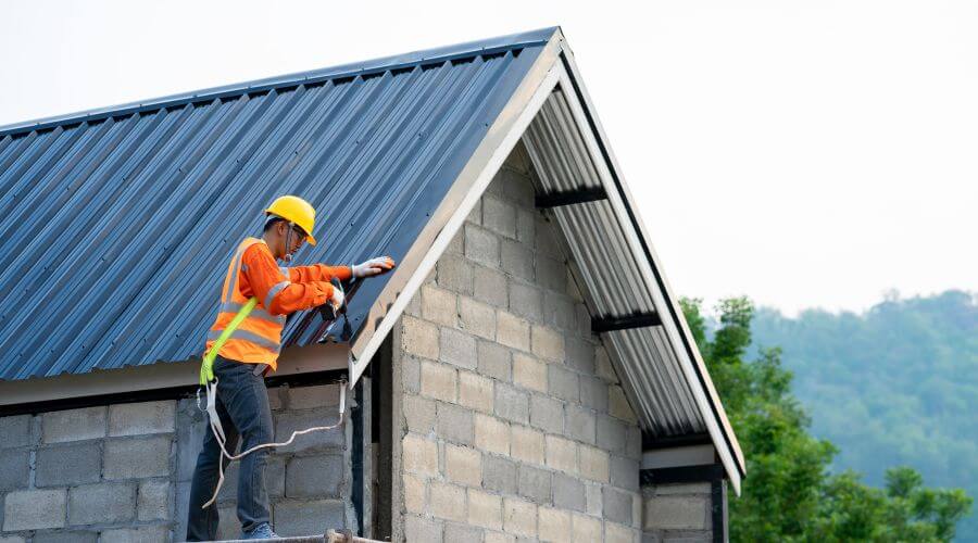 Professional Flat Roofing Installation in Mannsville, OK